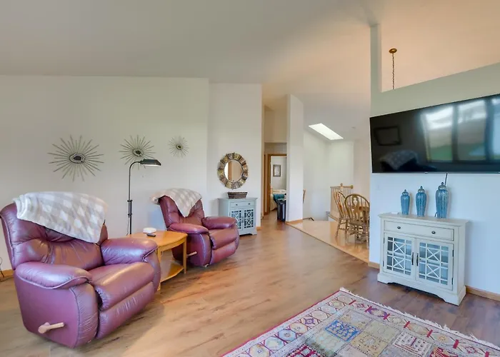 5 Mi To Dtwn: Pet-friendly 'wheatland Twin' Home! Holiday home *