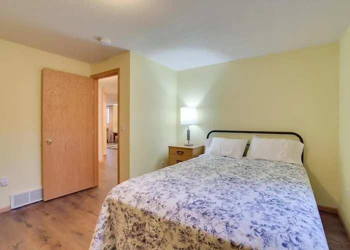 5 Mi To Dtwn: Pet-friendly 'wheatland Twin' Home! Holiday home *