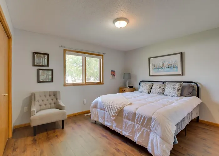 5 Mi To Dtwn: Pet-friendly 'wheatland Twin' Home! Holiday home