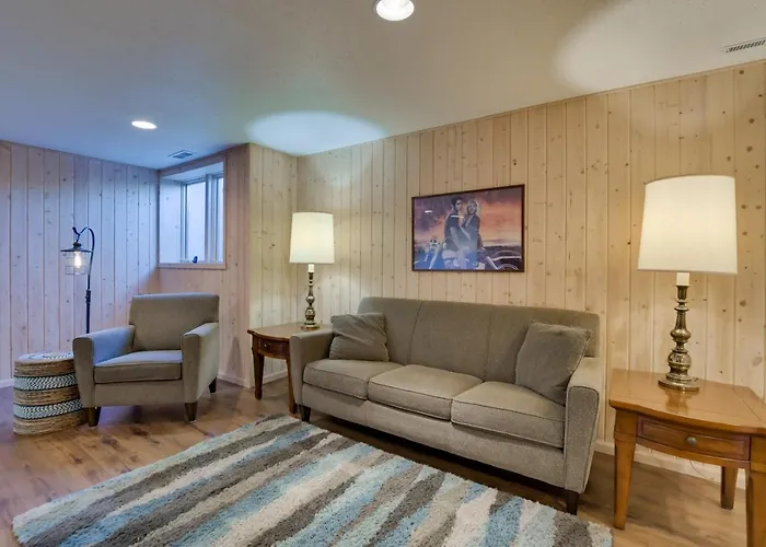 5 Mi To Dtwn: Pet-friendly 'wheatland Twin' Home! Fargo