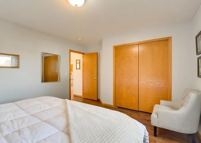 5 Mi To Dtwn: Pet-friendly 'wheatland Twin' Home! * Fargo
