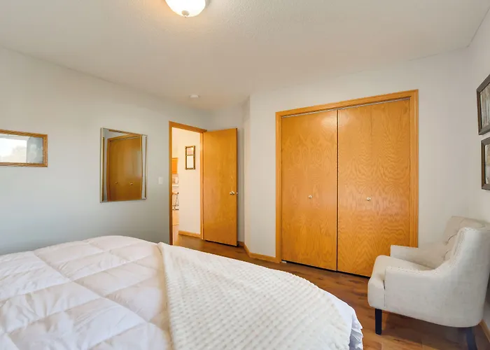 5 Mi To Dtwn: Pet-friendly 'wheatland Twin' Home! Holiday home *
