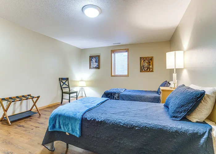 Holiday home 5 Mi To Dtwn: Pet-friendly 'wheatland Twin' Home! Fargo