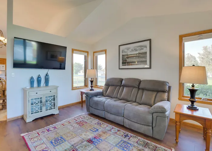 5 Mi To Dtwn: Pet-friendly 'wheatland Twin' Home! Fargo